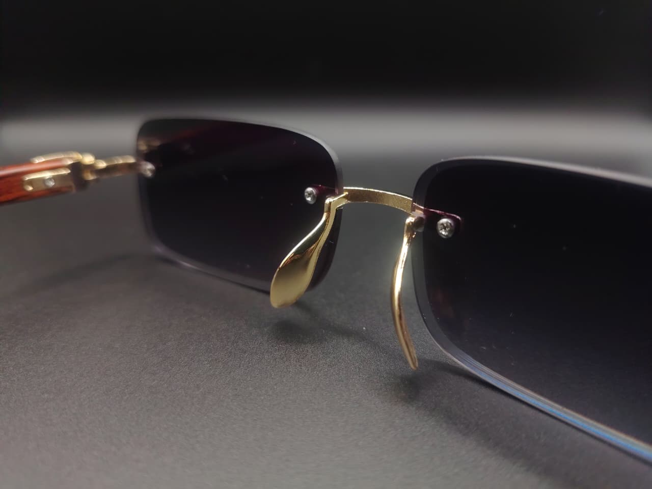 Luxor Black