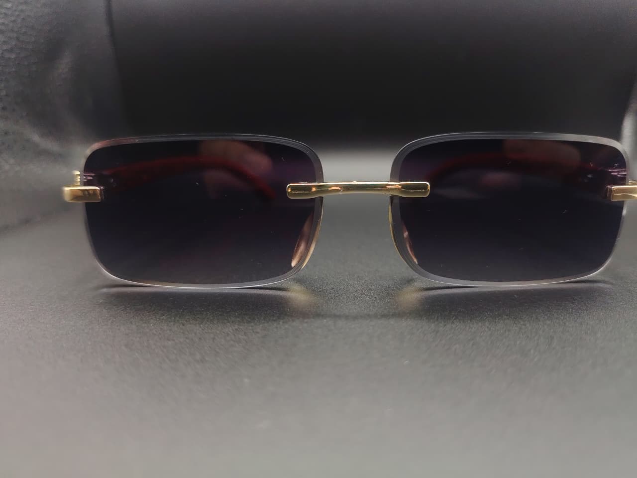 Luxor Black